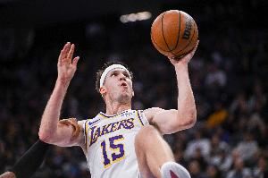 阿里纳斯 :里夫斯得分篮板助攻样样行 湖人得给他最大的合同 阿里纳斯 :里夫斯得分篮板助攻样样行 湖人得给他最大的合同