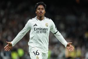 阿斯记者:面对外租传闻,恩德里克表示将全力争取留在皇马 阿斯记者:面对外租传闻,恩德里克表示将全力争取留在皇马