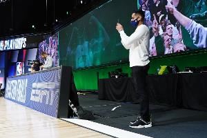 Shams：经常被威胁“你敢发这个我就干死你” 但还没真的被打过